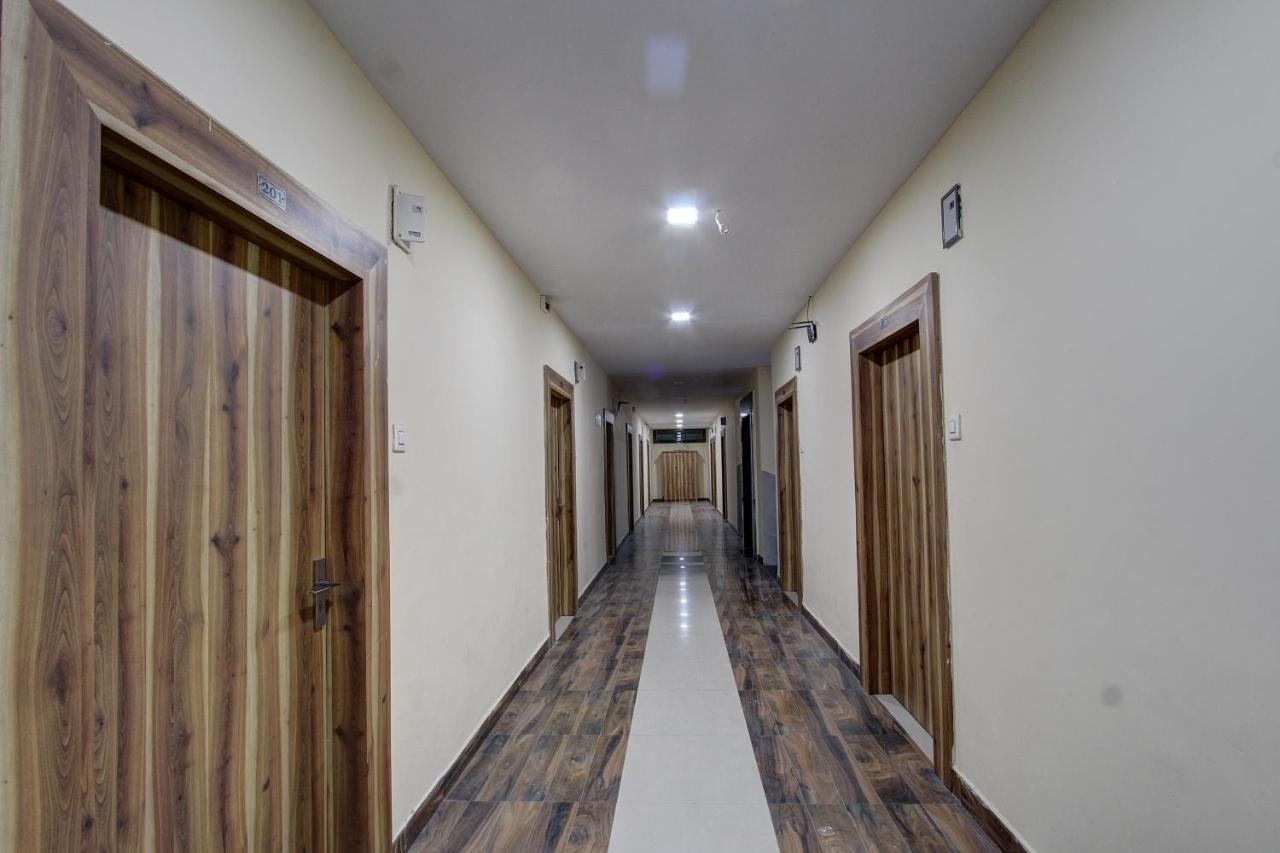 Collection O 38566 Mk Hotel And Lodge Gulbarga Exterior photo